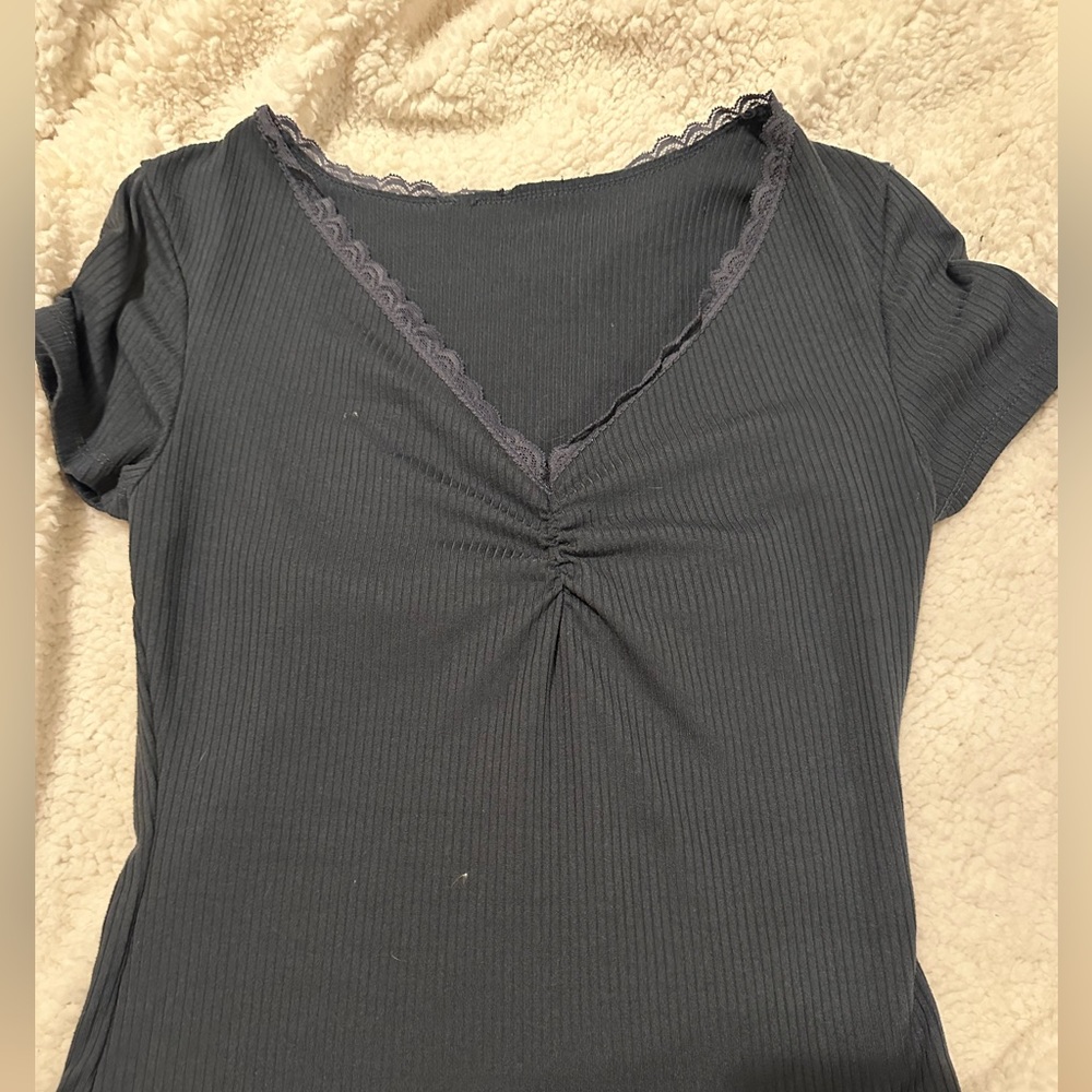 Y2k crop top with lace